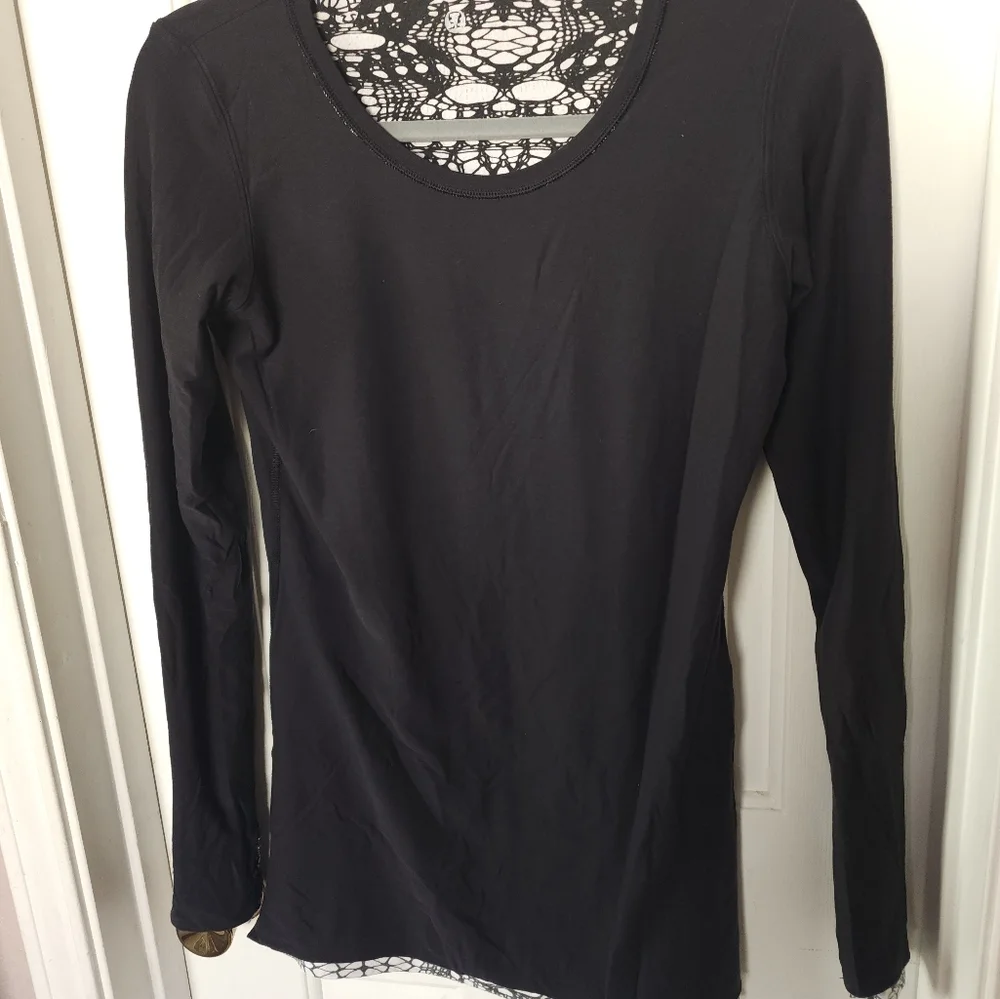 Reversible lululemon top - Picture 2 of 6